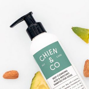 Deep Cleansing Aloe And Avocado Shampoo For Dogs Product
